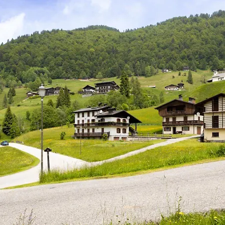 Casa 24 *
